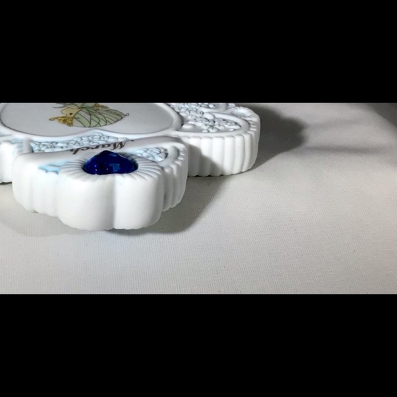 PRECIOUS MOMENTS 1995 March cross aquamarine - Picture 6 of 15